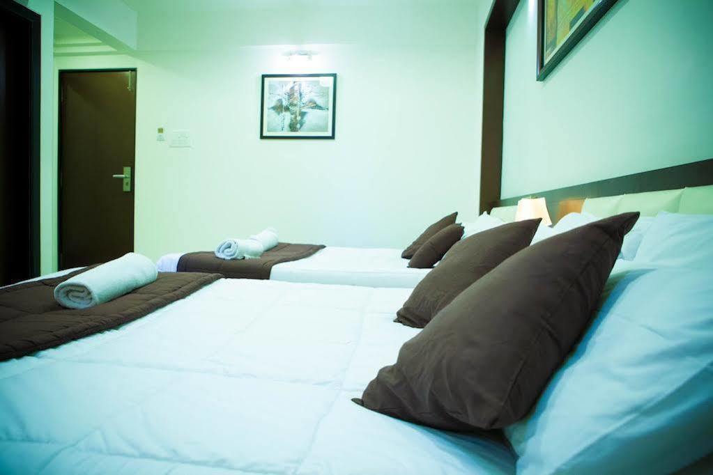 La Hotel Metro Near Bkc Bombay Exterior foto